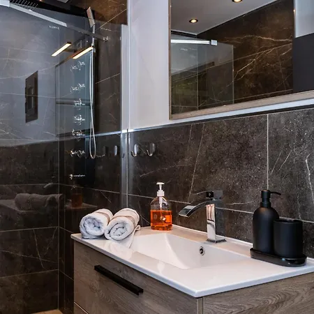 Apartment Great View - Luxury With Sea View