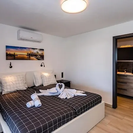 Apartment Great View - Luxury With Sea View