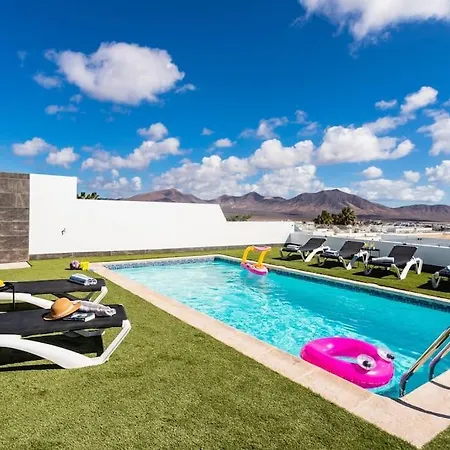 Great View - Luxury With Sea View Apartment *